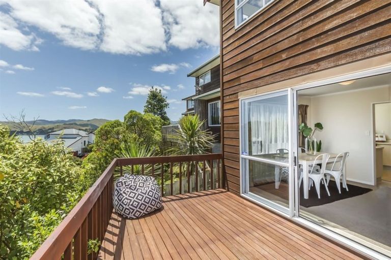 Photo of property in 5/2 The Top Gallant, Whitby, Porirua, 5024