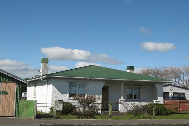 Photo of property in 23 Ross Street, Marton, 4710
