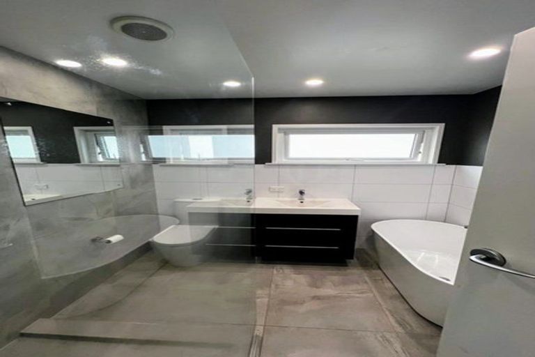 Photo of property in 2/11 Sanders Avenue, Takapuna, Auckland, 0622