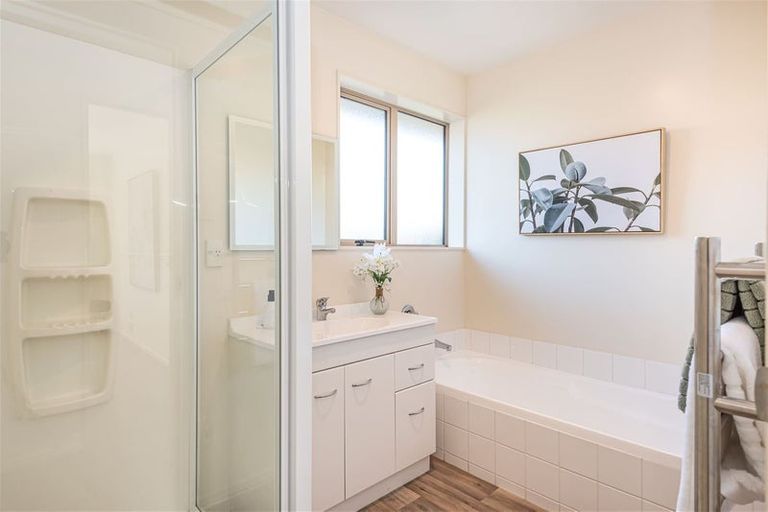 Photo of property in 53 Saint Martins Road, Saint Martins, Christchurch, 8022