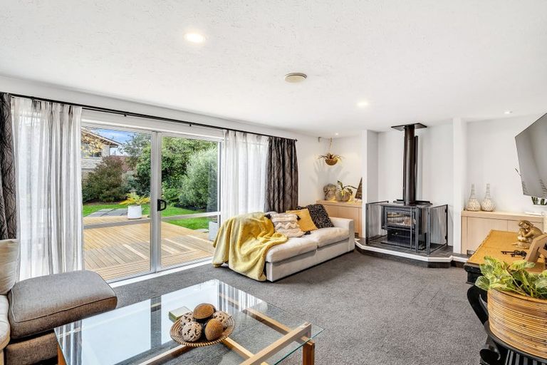 Photo of property in 14 Brogar Place, Casebrook, Christchurch, 8051
