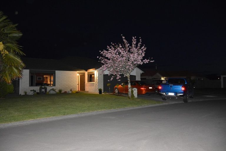 Photo of property in 11 Flemington Place, Taradale, Napier, 4112