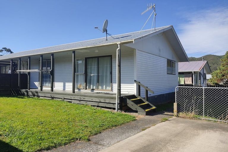 Photo of property in 30 Stockdale Street, Wainuiomata, Lower Hutt, 5014