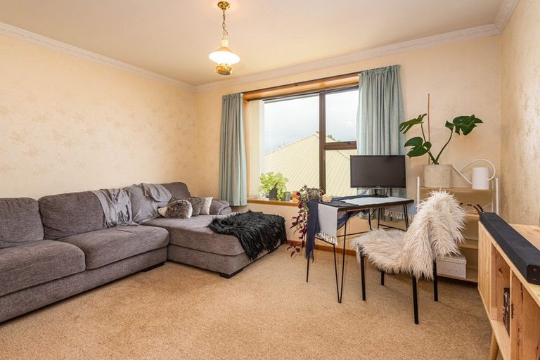 Photo of property in 28 Cricklewood Place, Avonhead, Christchurch, 8042