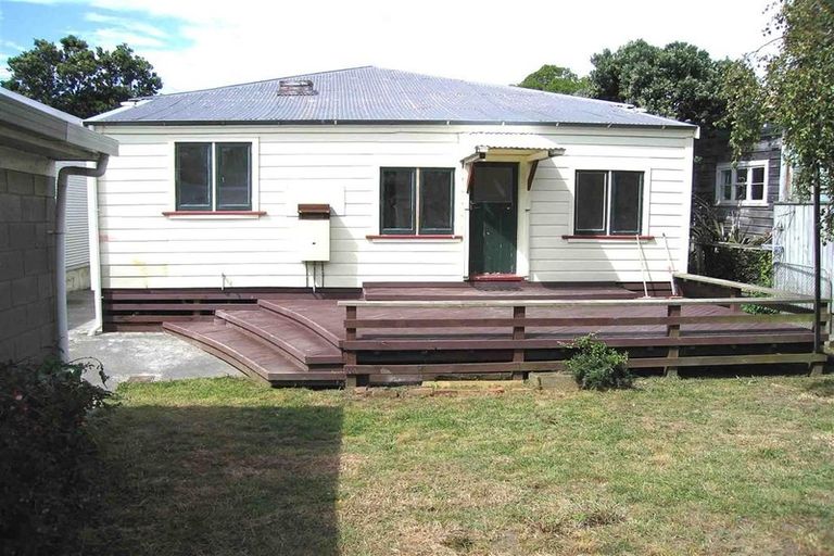 Photo of property in 76 Wallace Street, Mount Cook, Wellington, 6021