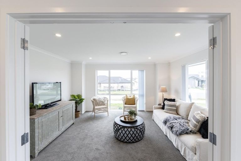 Photo of property in 15 Pitoitoi Drive, Riverhead, 0820