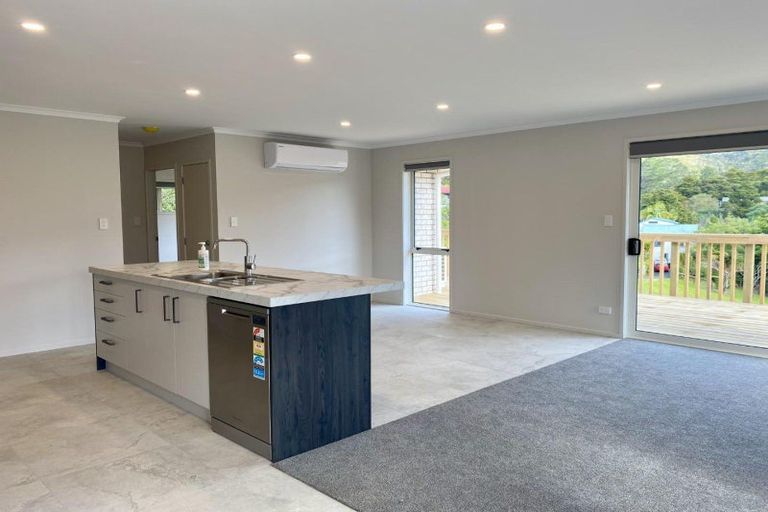Photo of property in 154a Western Hills Drive, Kensington, Whangarei, 0112