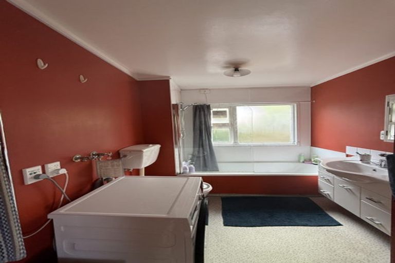 Photo of property in 2/2 Scarborough Terrace, Mount Victoria, Wellington, 6011