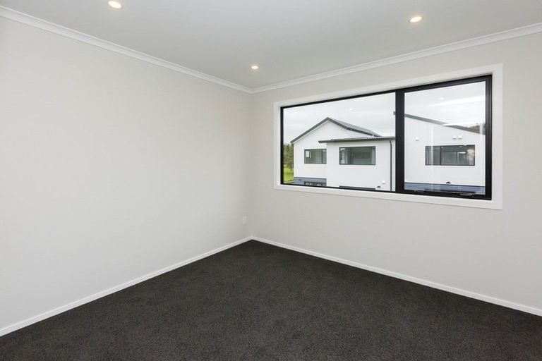 Photo of property in 5 Kindergarten Lane, Wallaceville, Upper Hutt, 5018