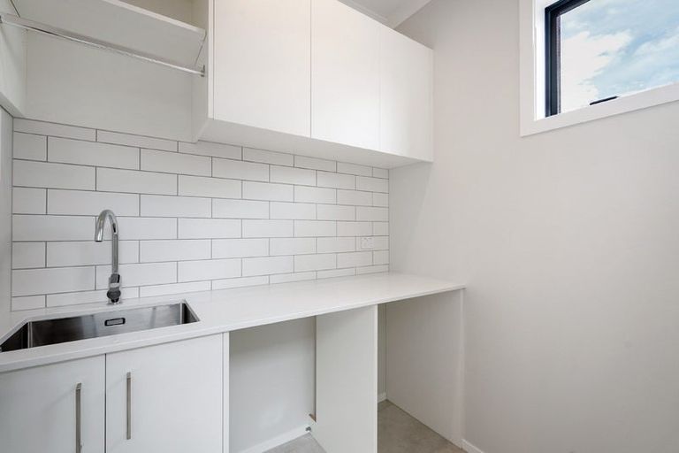 Photo of property in 7 Samuel Marsden Place, Whenuapai, 0618