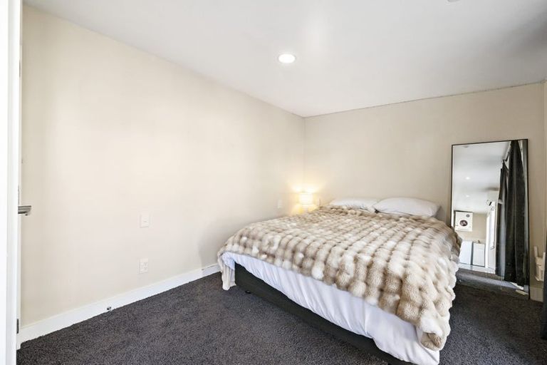 Photo of property in 26 Tinakori Road, Thorndon, Wellington, 6011
