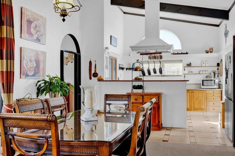 Photo of property in 15 Kowhai Street, Hawera, 4610