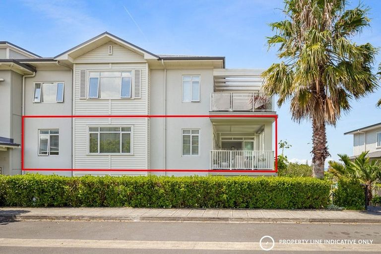Photo of property in 72 Landmark Terrace, Orewa, 0931