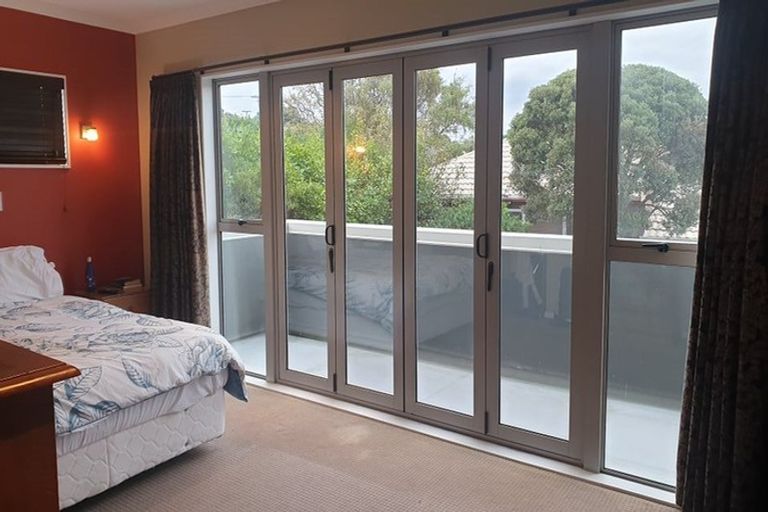 Photo of property in 76a Te Pene Avenue, Titahi Bay, Porirua, 5022