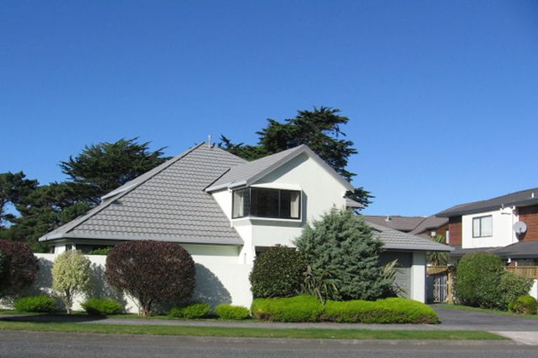 Photo of property in 181 Westchester Drive, Churton Park, Wellington, 6037