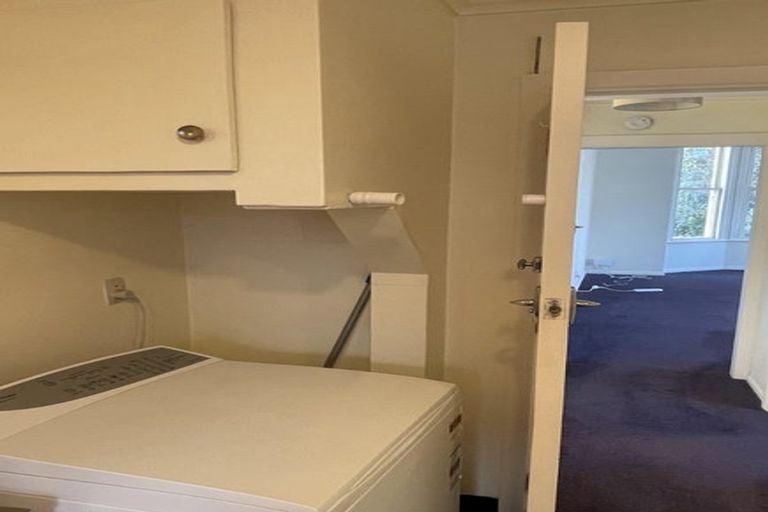 Photo of property in 20 Roxburgh Street, Mount Victoria, Wellington, 6011