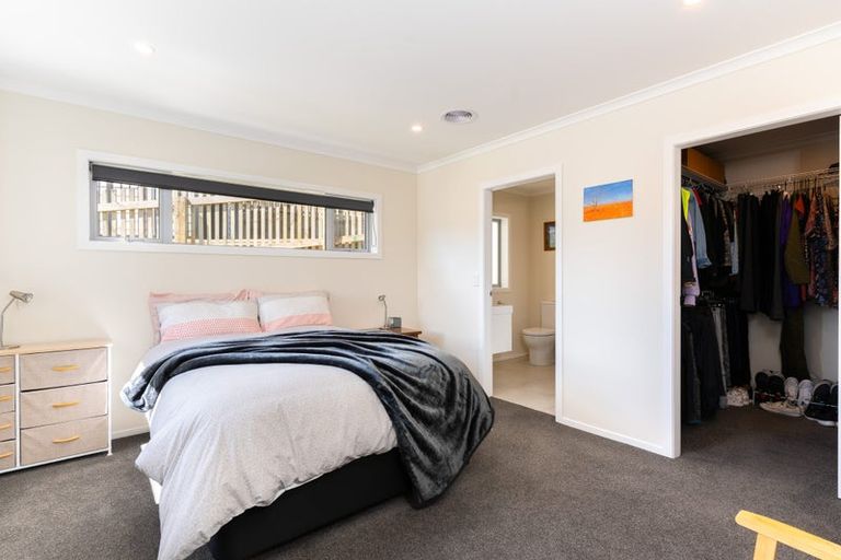 Photo of property in 17 Prestwich Rise, Churton Park, Wellington, 6037