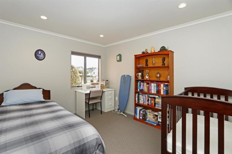 Photo of property in 5 Larlin Drive, Hawera, 4675