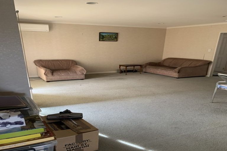 Photo of property in 13 Moss Crescent, Takanini, 2112