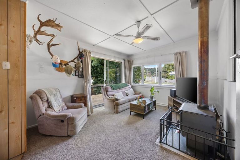 Photo of property in 1 Reid Avenue, Luggate, Cromwell, 9383
