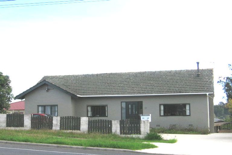 Photo of property in 39 Forest Hill Road, Henderson, Auckland, 0612