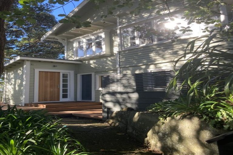 Photo of property in 63 Severn Street, Island Bay, Wellington, 6023