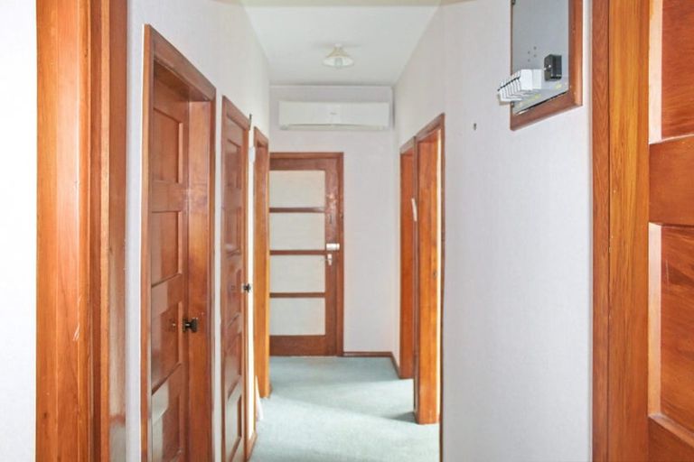 Photo of property in 64 Manson Street, Terrace End, Palmerston North, 4410