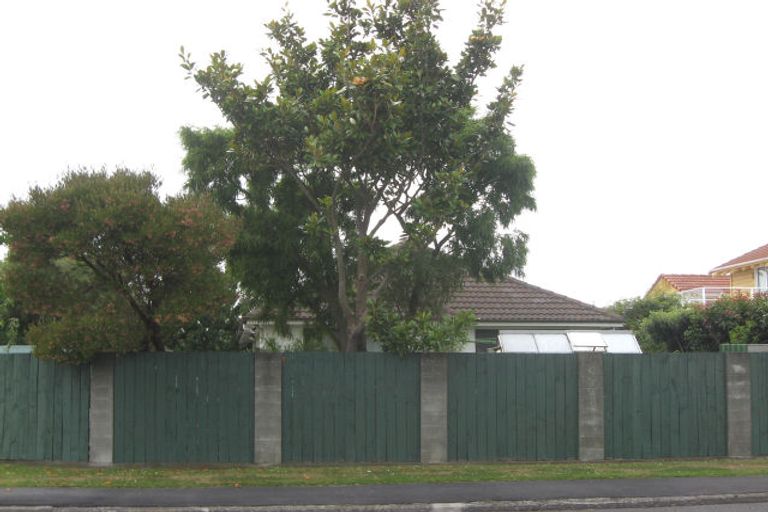 Photo of property in 34 Croziers Road, St Albans, Christchurch, 8052