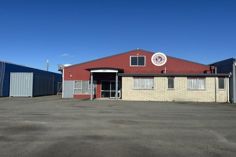 Photo of property in 1-2 Seagull Place, Whitby, Porirua, 5024