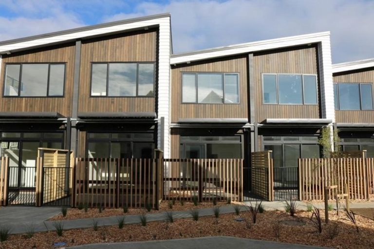Photo of property in 9 Glen Evans Crescent, Fairfield, Lower Hutt, 5011