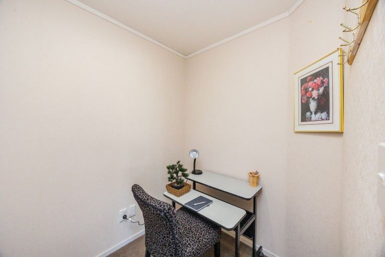 Photo of property in 21 Cleveland Heights, Kelvin Grove, Palmerston North, 4414