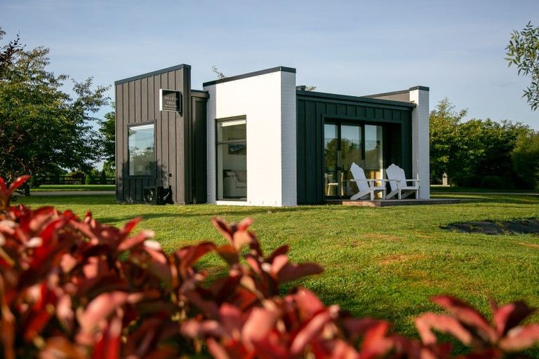 Photo of property in 1/45 Saint Kilda Road, Cambridge, 3434