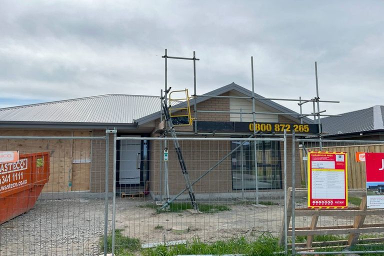 Photo of property in 17 Henshaw Street, Woodend, 7610