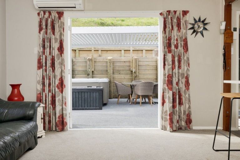 Photo of property in 16 Little Waihi Road, Maketu, 3189