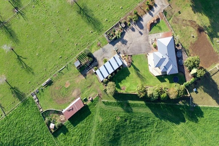 Photo of property in 640 Inland Road North, Onaero, Waitara, 4383