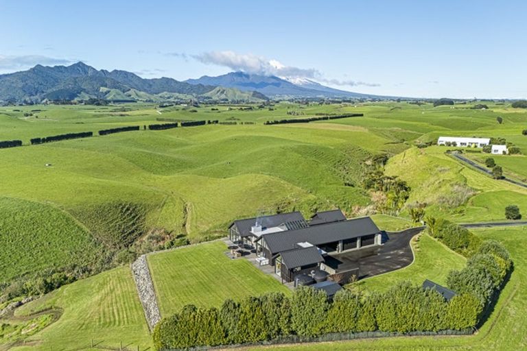 Photo of property in 438a Lwr Pitone Road, Pitone, New Plymouth, 4374