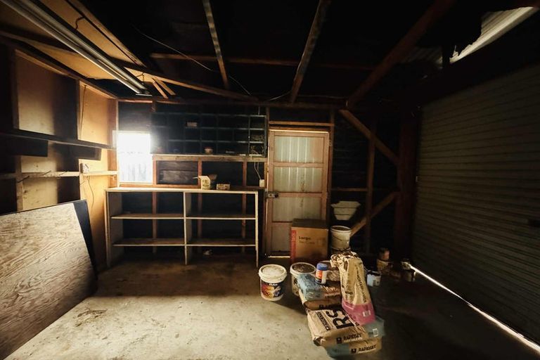 Photo of property in 1147 High Street, Taita, Lower Hutt, 5011