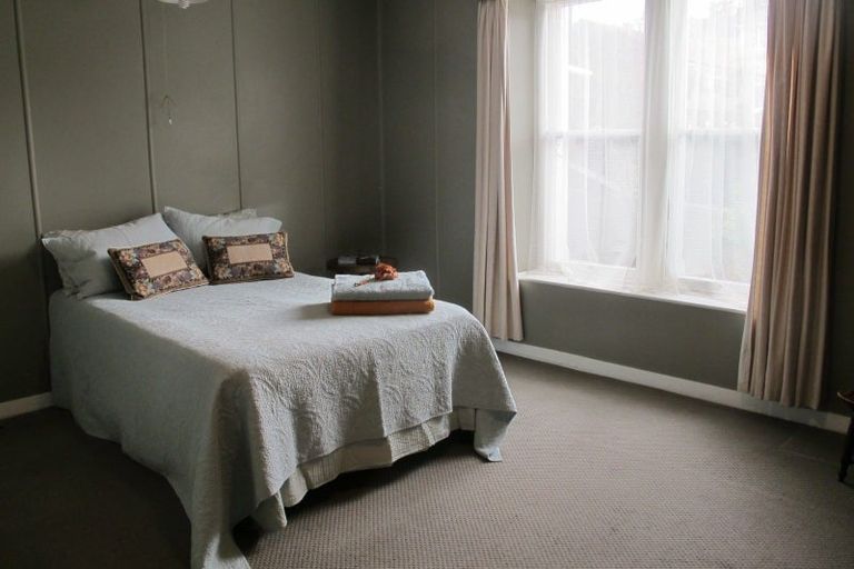 Photo of property in 2 Bruce Street, Roslyn, Dunedin, 9011