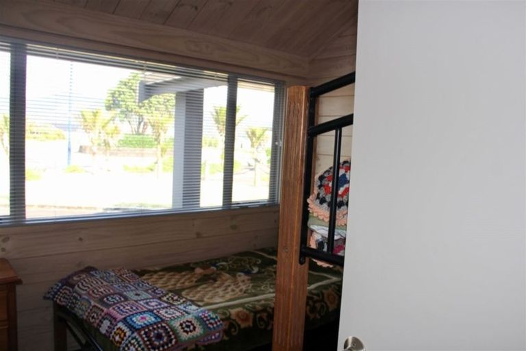 Photo of property in 1 Leeward Drive, Whitianga, 3510