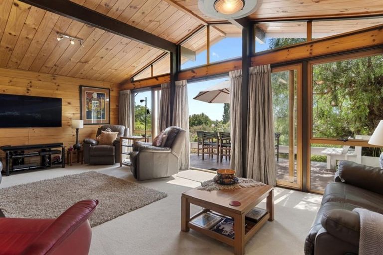 Photo of property in 25 Linklater Avenue, Bellevue, Tauranga, 3110