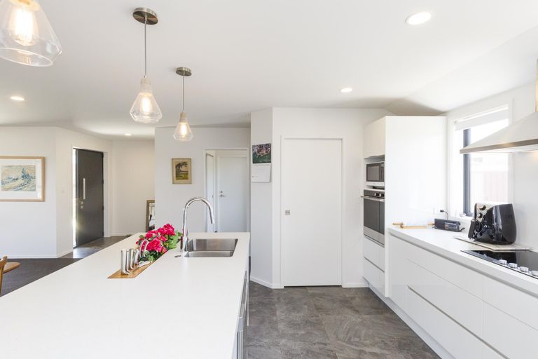 Photo of property in 24 Macdonald Heights, Feilding, 4702