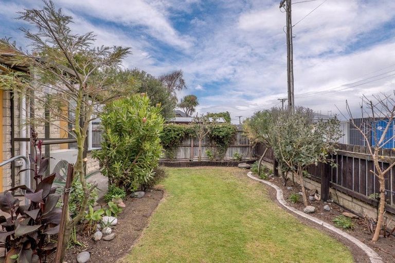 Photo of property in 2/4 Convoy Street, New Brighton, Christchurch, 8083