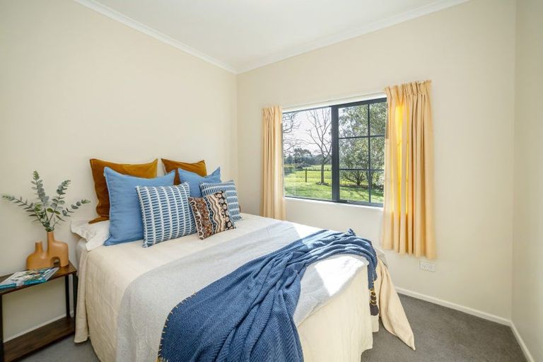 Photo of property in 15 Campbell Drive, Martinborough, 5711