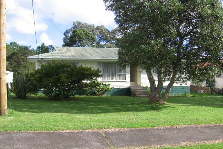 Photo of property in 21 Simpson Road, Ranui, Auckland, 0612