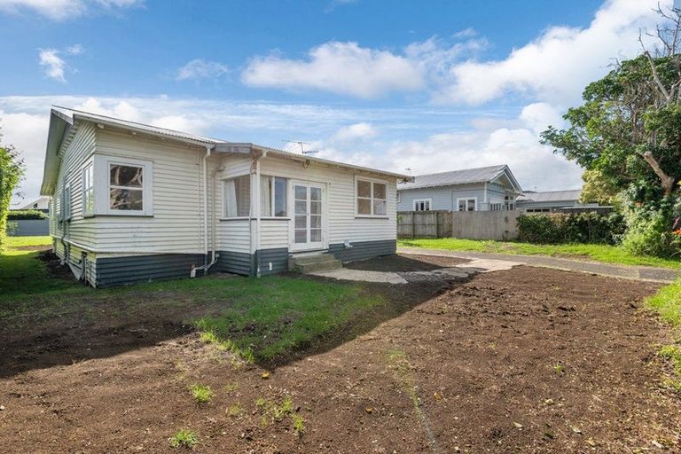 Photo of property in 17 Napier Avenue, Takapuna, Auckland, 0622
