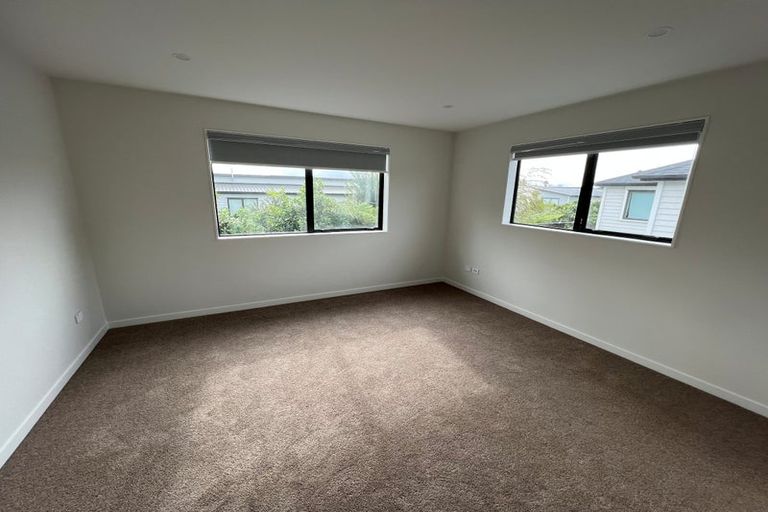 Photo of property in 9 Ti Kouka Place, Te Atatu Peninsula, Auckland, 0610