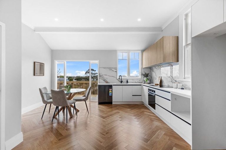 Photo of property in 94 Calliope Road, Stanley Point, Auckland, 0624