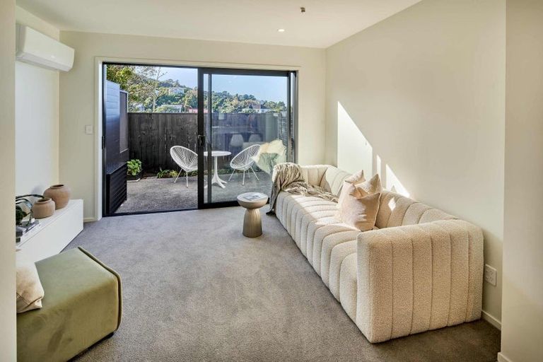 Photo of property in 14 Ara Toutouwai, Karori, Wellington, 6012