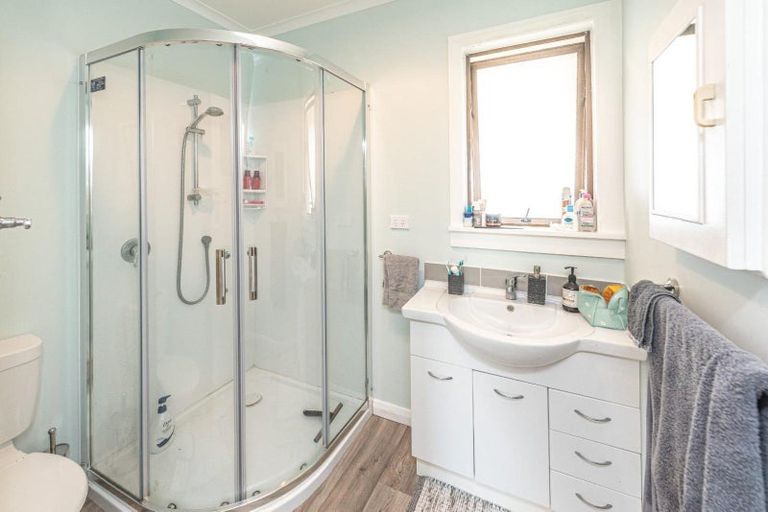 Photo of property in 28 Roberts Avenue, Aramoho, Whanganui, 4500