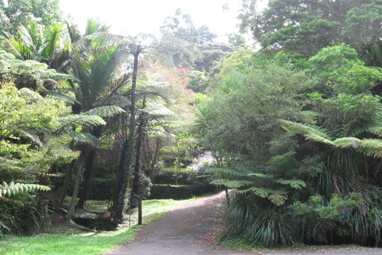 Photo of property in 75 Park Road, Titirangi, Auckland, 0604